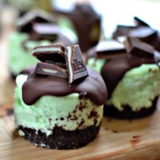 Andes Mint Mini Cheesecakes-image