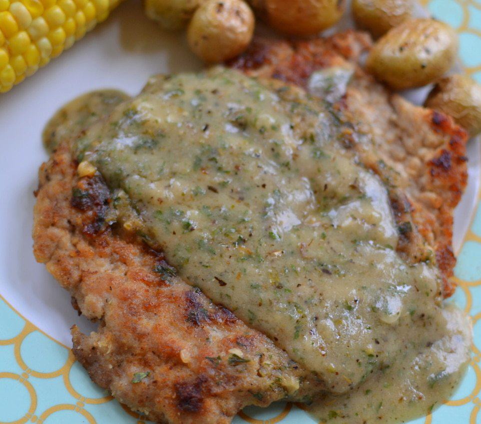 Pan Fried Cube Steak with Herb Gravy-002