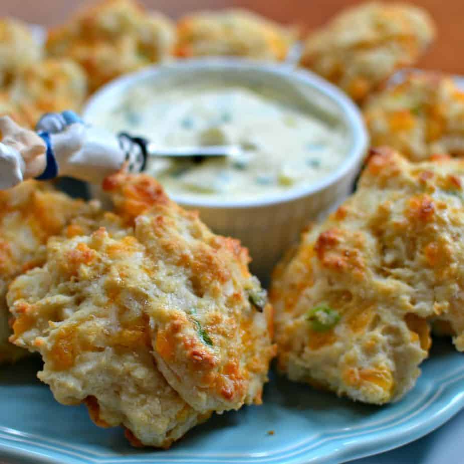How do you make Cheddar Biscuits?