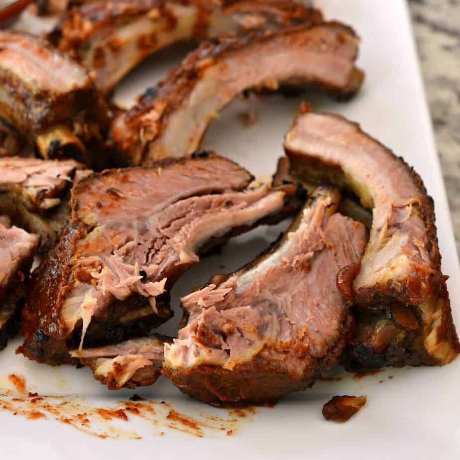 Costillas al Horno Mujer de Pueblo Pequeño