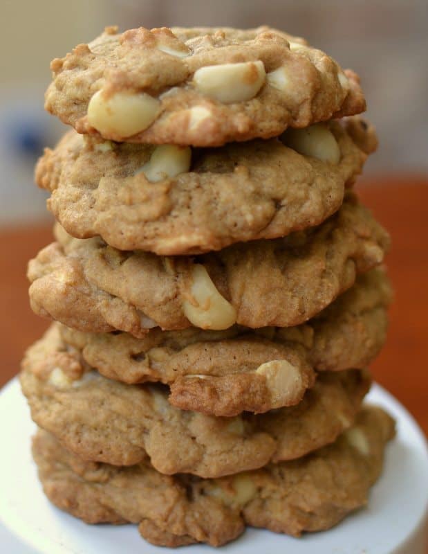 White Chocolate Macadamia Nut Cookies | Small Town Woman