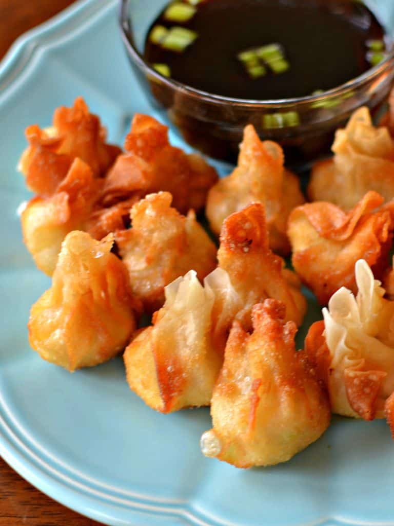 Cream Cheese Wontons with Chicken and Pepper Jack