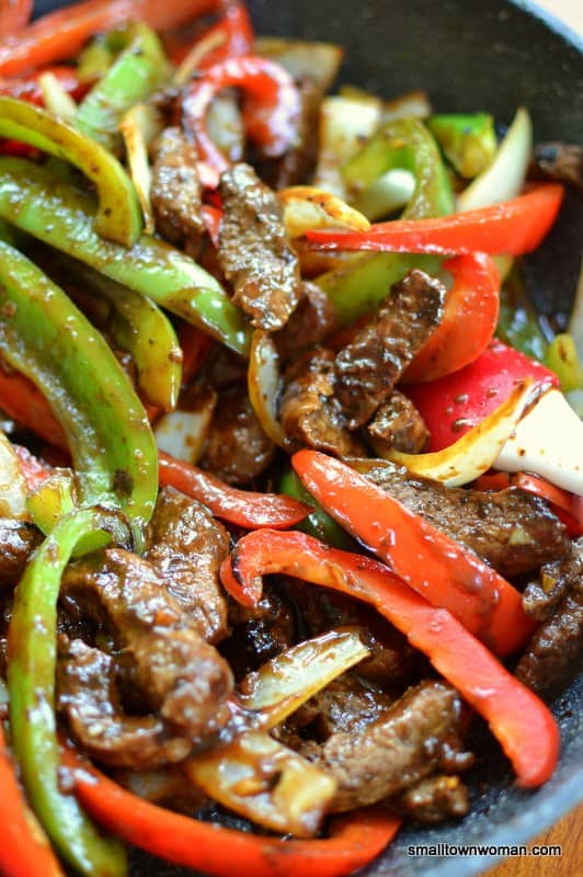 One Skillet Steak and Peppers | Small Town Woman