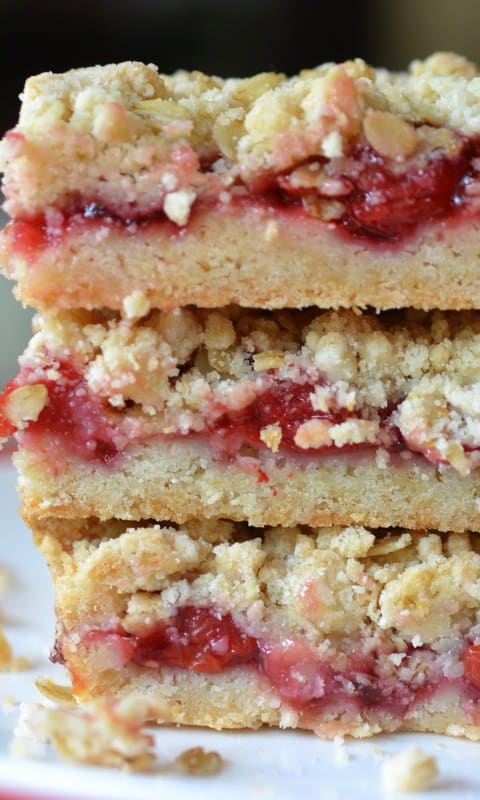 Lip Smacking Good Cherry Pie Crumble Bars | Small Town Woman