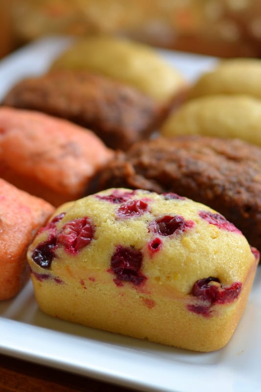 Four Sweet Mini Loaves from One Dough-image