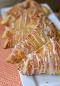Scrumptious Amazingly Easy Apple Turnovers