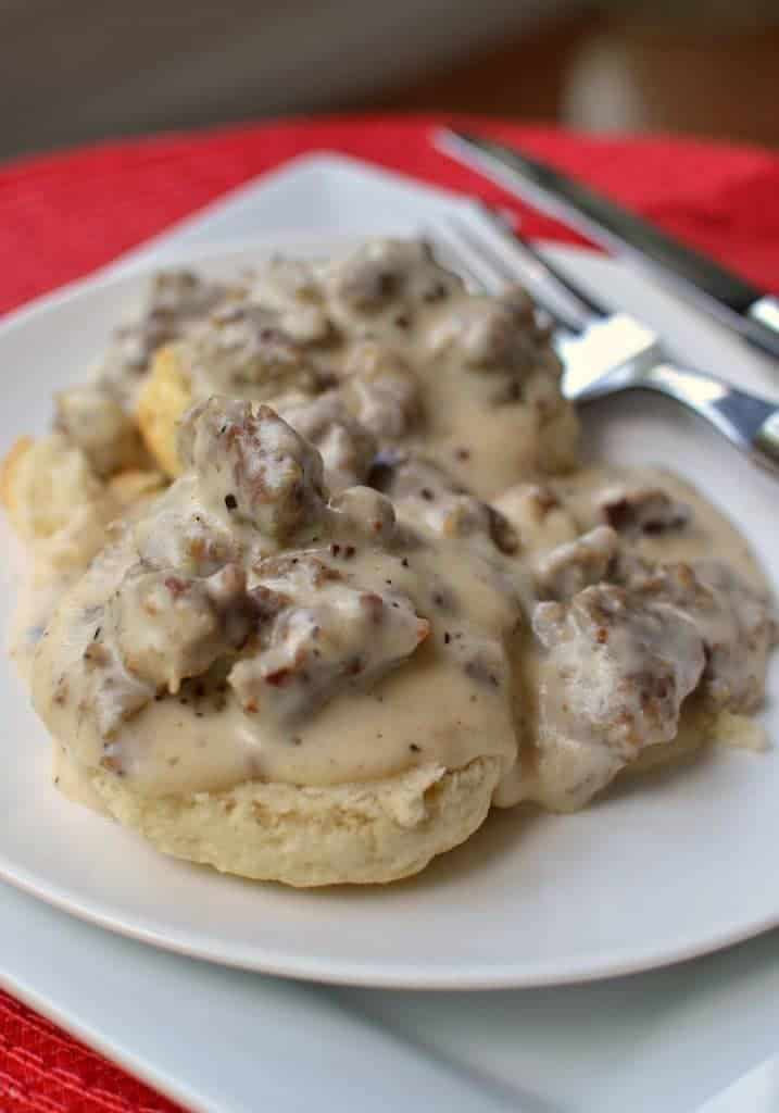 Easy Homemade Biscuits and Gravy - Small Town Woman