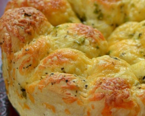 Cheddar Pull Apart Bread