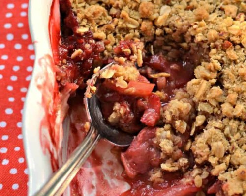 Strawberry Rhubarb Crumble