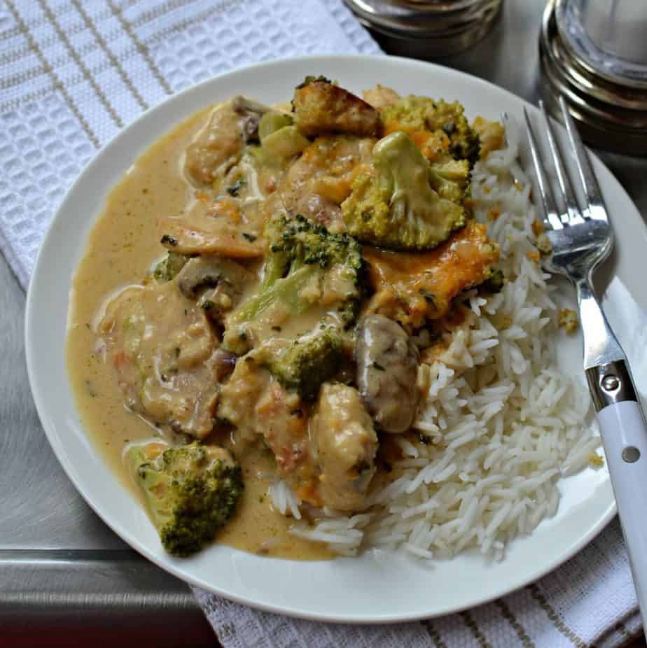 Scrumptious Chicken Divan Recipe is an easy casserole best served over white rice