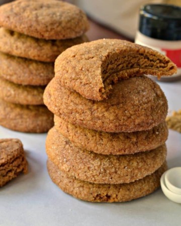 Easy Gingerbread Cookies