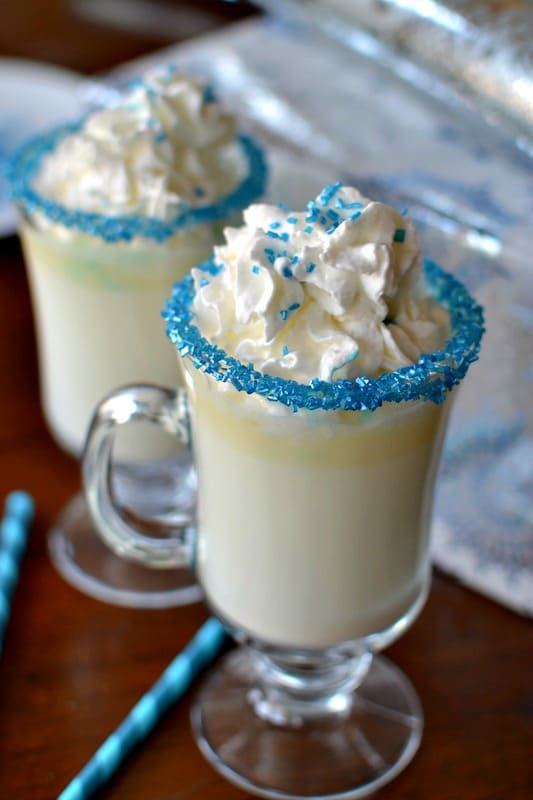 Delicious and Easy White Hot Chocolate
