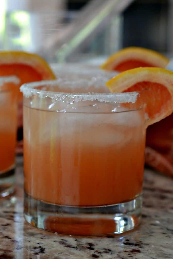 Salty Dog Cocktail is tart yet sweet, perfectly refreshing for the summer