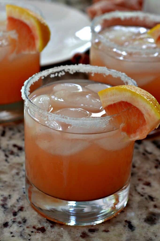 This Salty Dog Cocktail recipe is easy and refreshing, perfect for the summer.