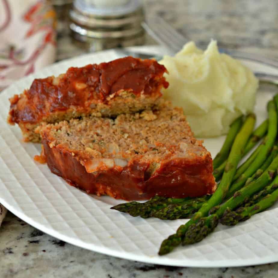 Easy Turkey Meatloaf - Small Town Woman