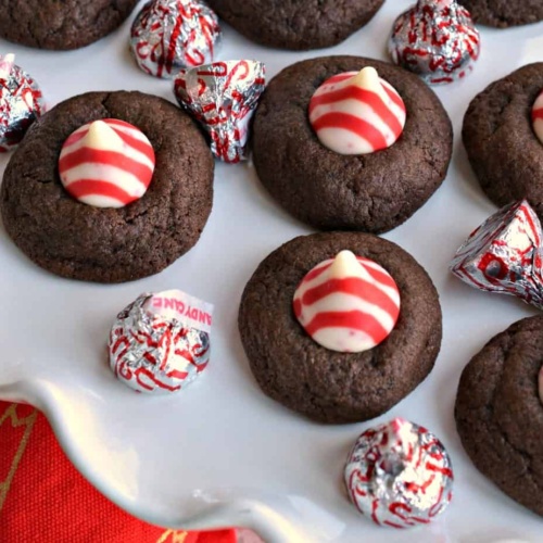 Peppermint Chocolate Thumbprint Cookies - Small Town Woman