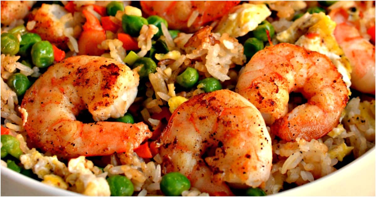 How to Make Homemade Shrimp Fried Rice | Small Town Woman