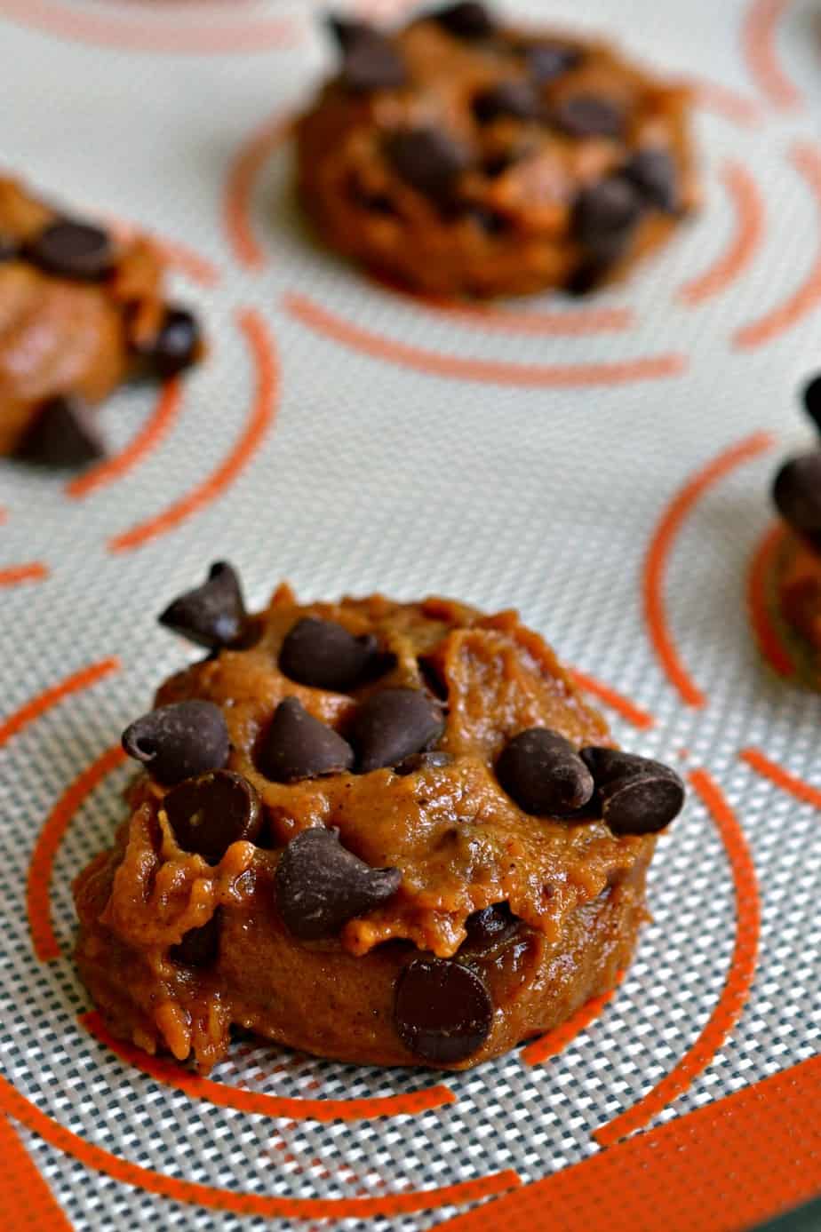How to make Pumpkin Chocolate Chip Cookies