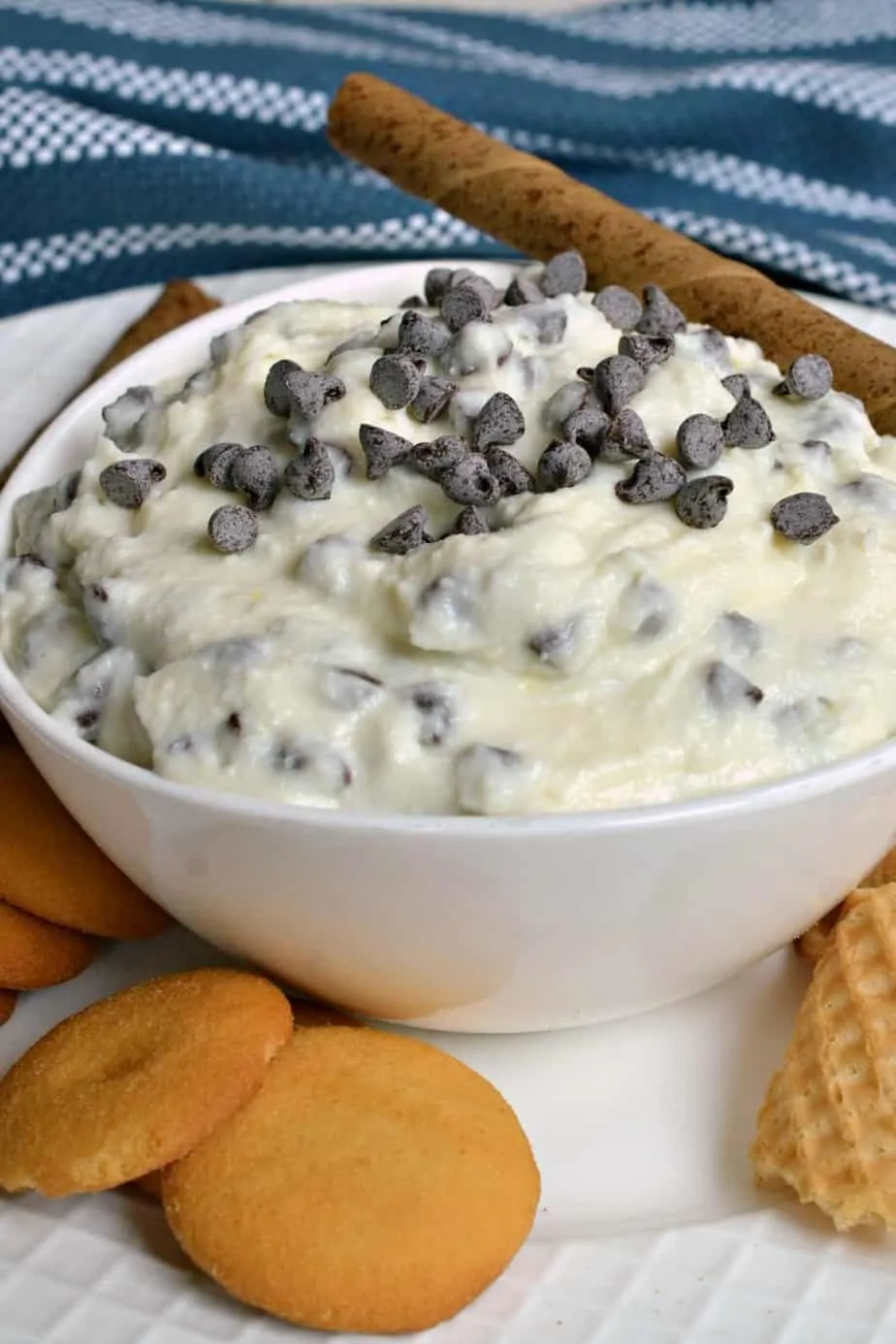 This delectable creamy cannoli dip is like having an extra large helping of the best part of the cannoli. 