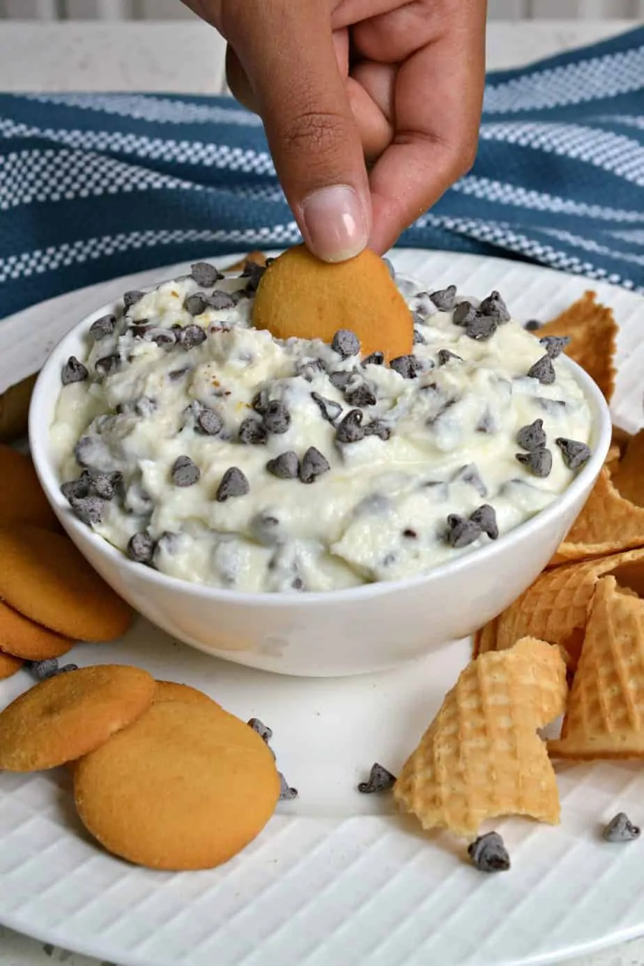 This delicious and fun party worthy Cannoli Dip tastes like the best part of cannoli in a creamy dip form.