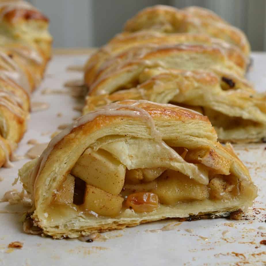 Apple Strudel (Made Easy with Ready Made Puff Pastry)