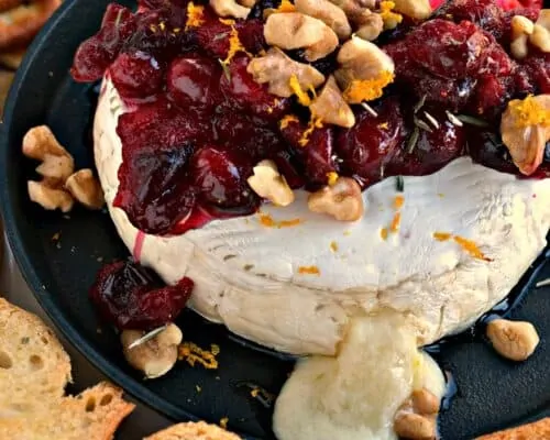 Baked Brie with Cranberries and Walnuts