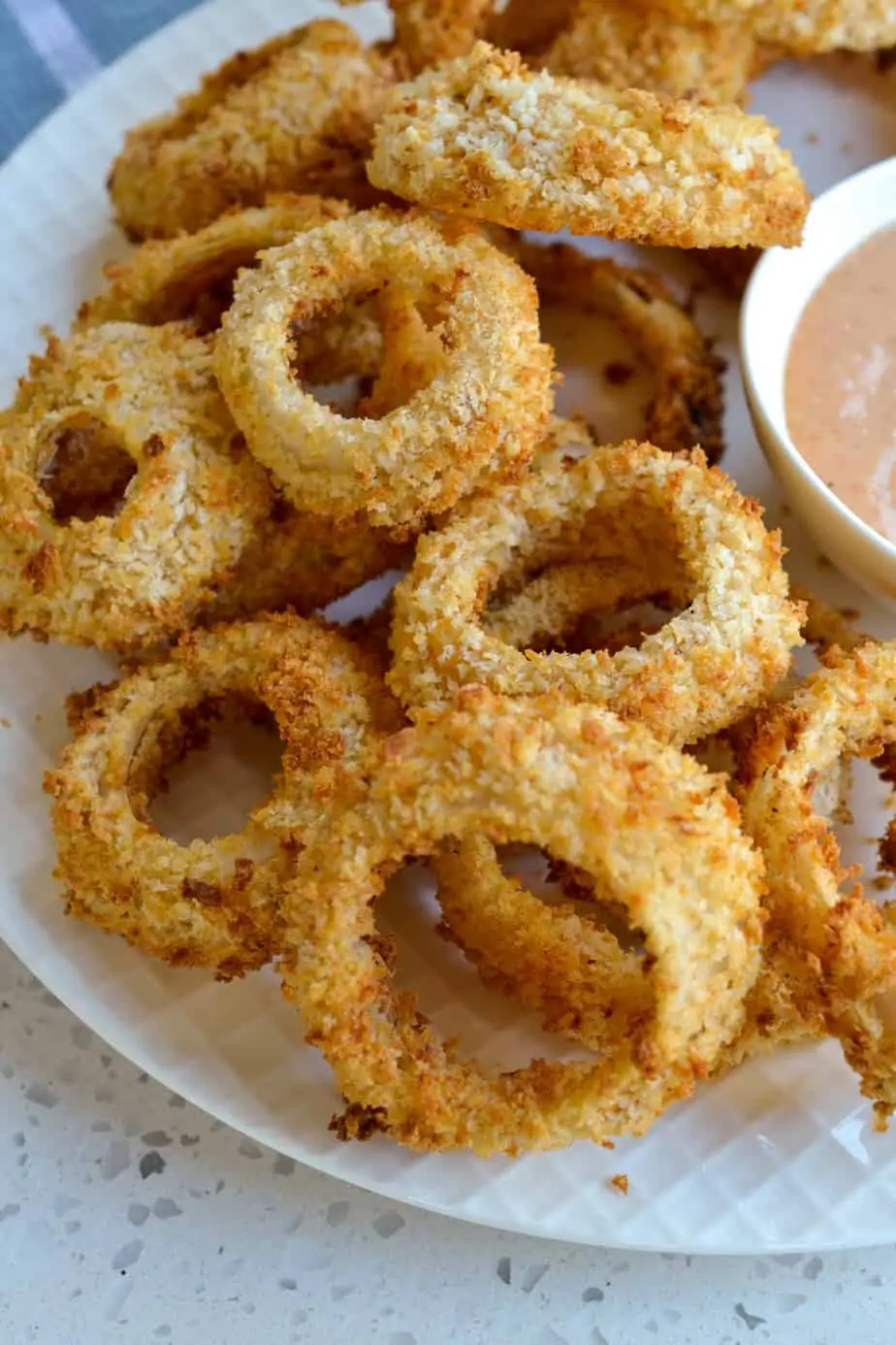 Crisp onion rings that were cooked in the air fryer