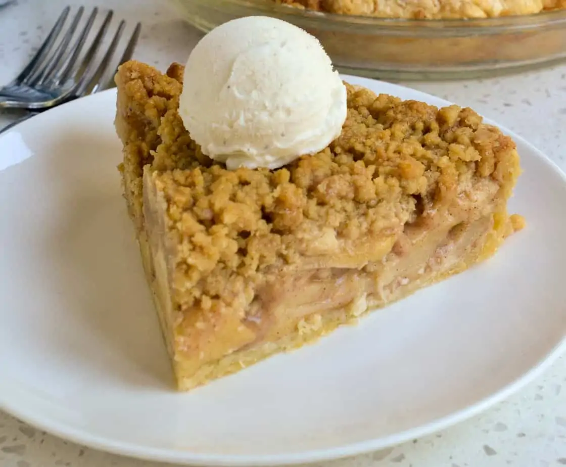 Apple Crumb Pie