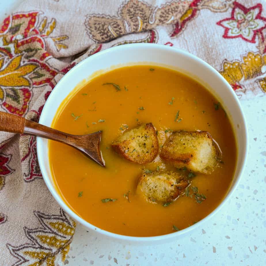 Easy Butternut Squash Soup - Small Town Woman