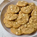 Macadamia Nut Cookies with White Chocolate