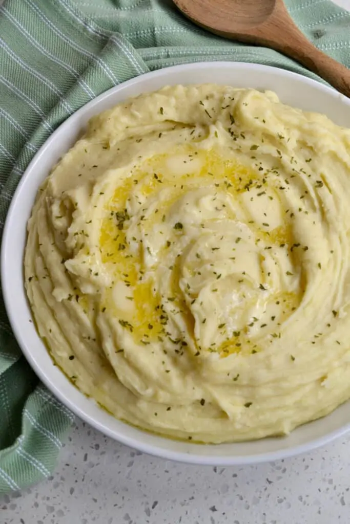 They are simply seasoned with salt, pepper, and some fresh or dried herbs. 