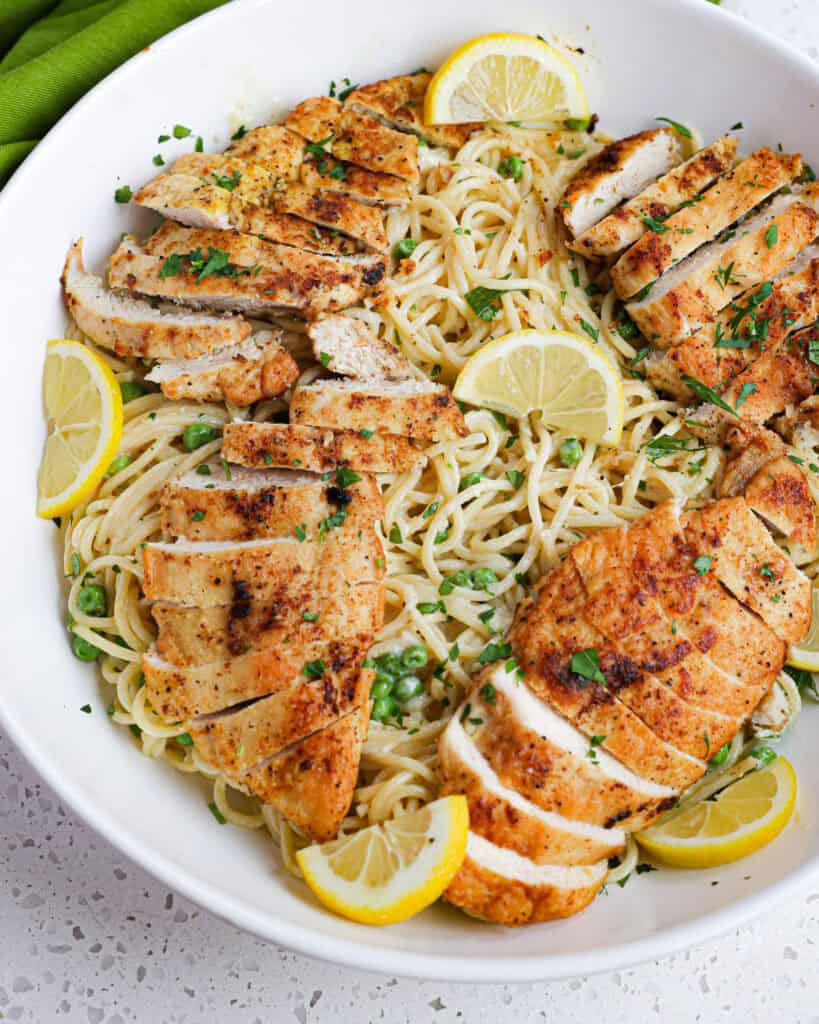This creamy lemon chicken pasta recipe is the perfect blend of tangy and savory flavors. With tender chicken and al dente pasta, it's a dish that will have your taste buds singing.