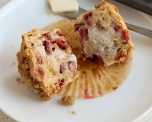 Strawberry muffins with crumb topping.