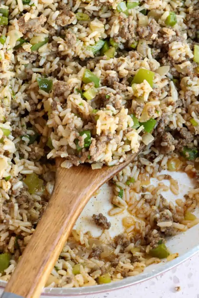 A skillet full of Cajun style dirty rice
