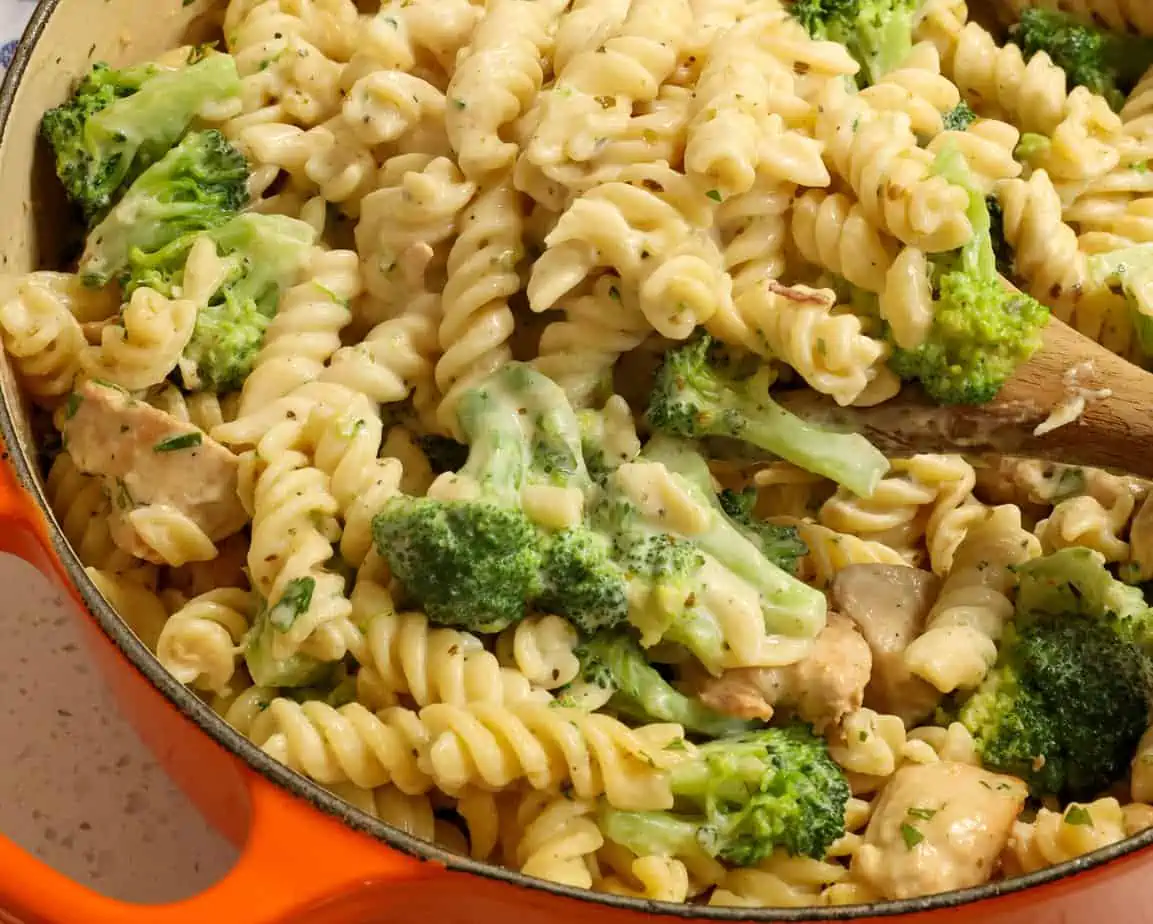 Chicken Broccoli Alfredo