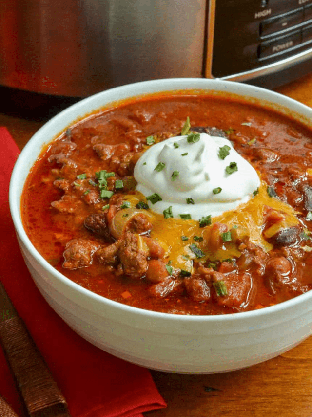 Easy Chili Recipe in the Crock Pot Small Town Woman