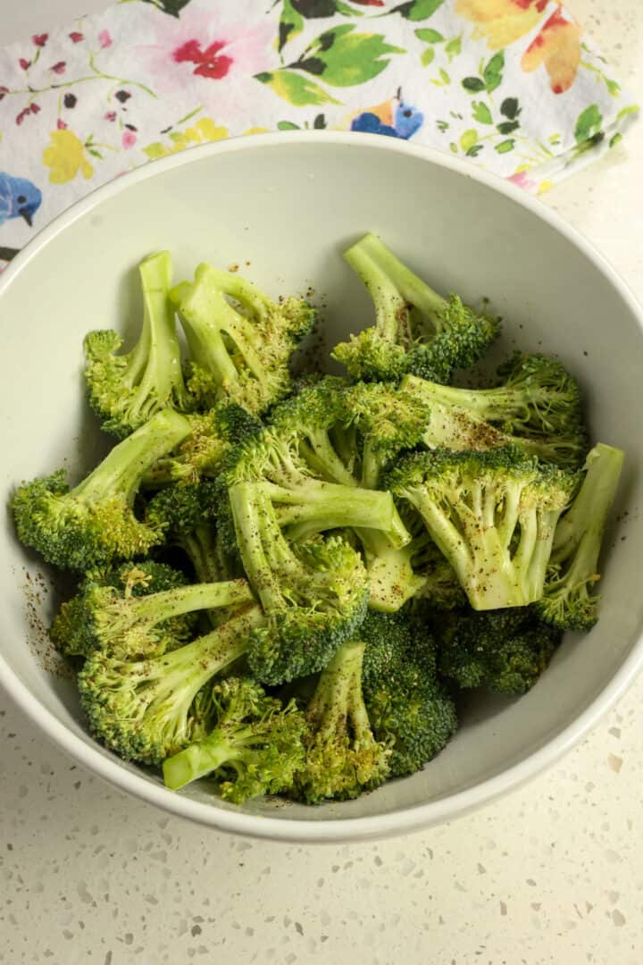 Easy Roasted Broccoli Recipe - Small Town Woman