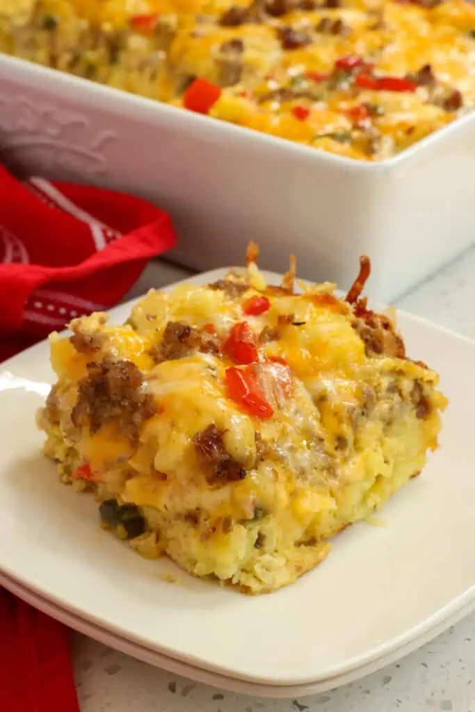This Tater Tot Breakfast Casserole is just the thing! It’s super yummy, hearty, and full of tater tots, eggs, and cheese making it a heart warming meal.