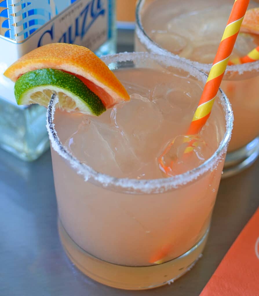 These easy refreshing Grapefruit Margaritas are the perfect summer cocktail for pool parties, picnics and evening soirees.