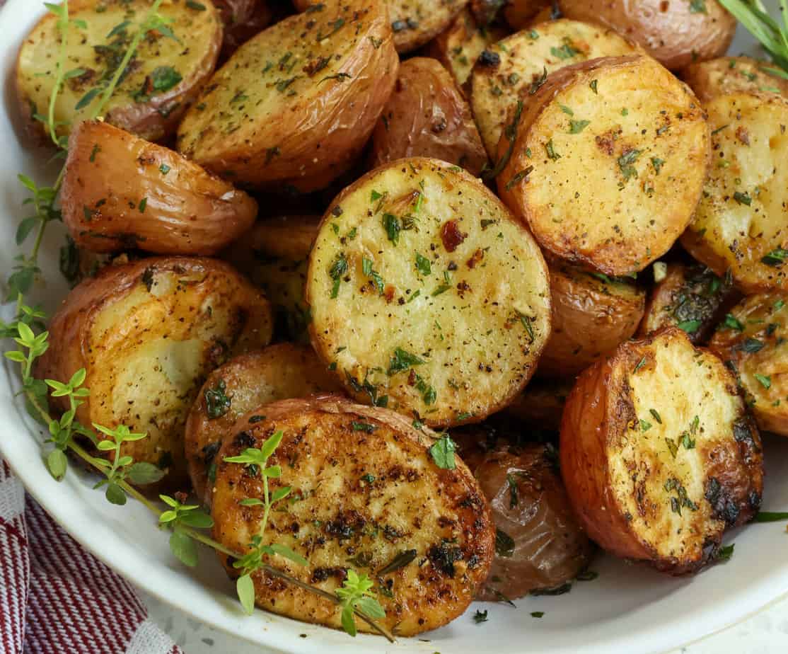 Crispy Oven-Roasted Red Mini Potatoes with Rosemary • Daisybeet