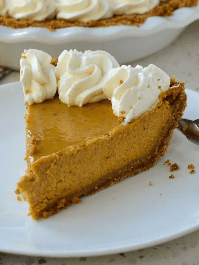 PUMPKIN PIE Small Town Woman
