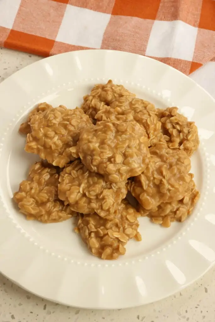 These delicious No Bake Peanut Butter cookies are a cinch to make on the stovetop in less than 15 minutes with 7 common pantry staples. 