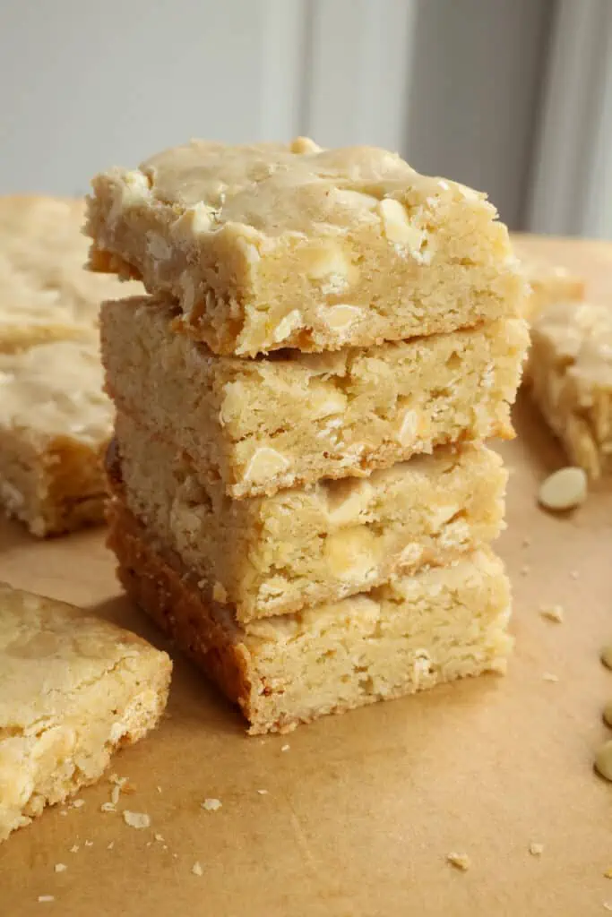These quick and easy Classic Blondies are rich in vanilla flavor, slightly chewy, and amazingly delicious.