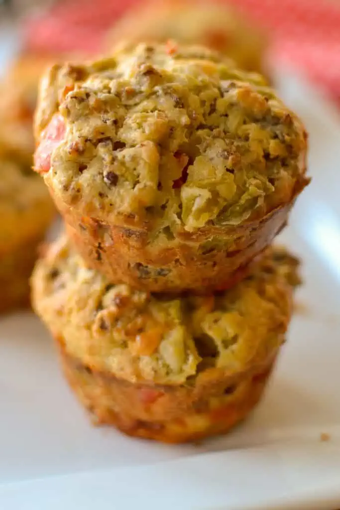 The end result is a beautiful hearty breakfast muffin full of the best that breakfast has to offer.