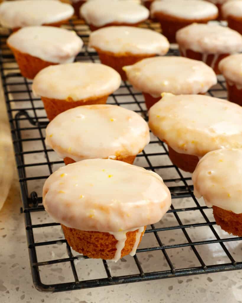Dip the warm blossoms into the glaze and place them on a wire rack to cool.