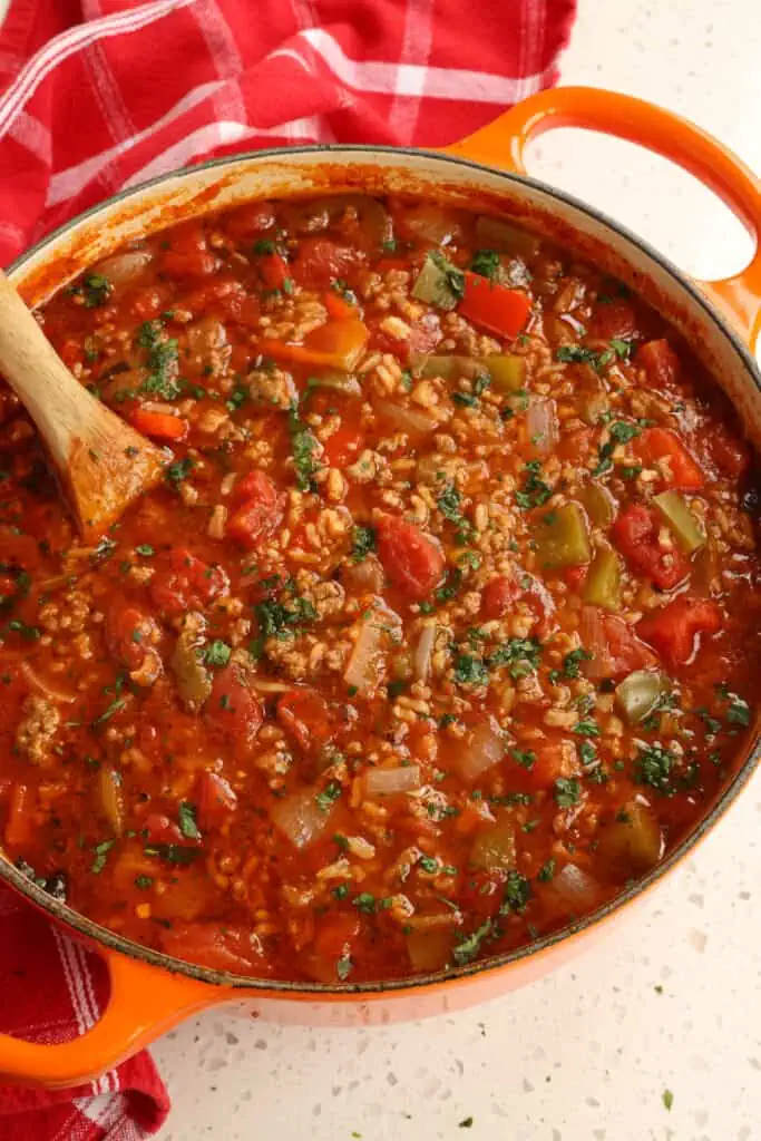 This Stuffed Pepper Soup has all the awesome flavors of stuffed peppers, like ground beef, bell peppers, fire-roasted tomatoes, garlic, and rice, with a lot less time and effort. 