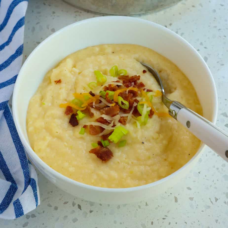 Creamy Southern Cheese Grits