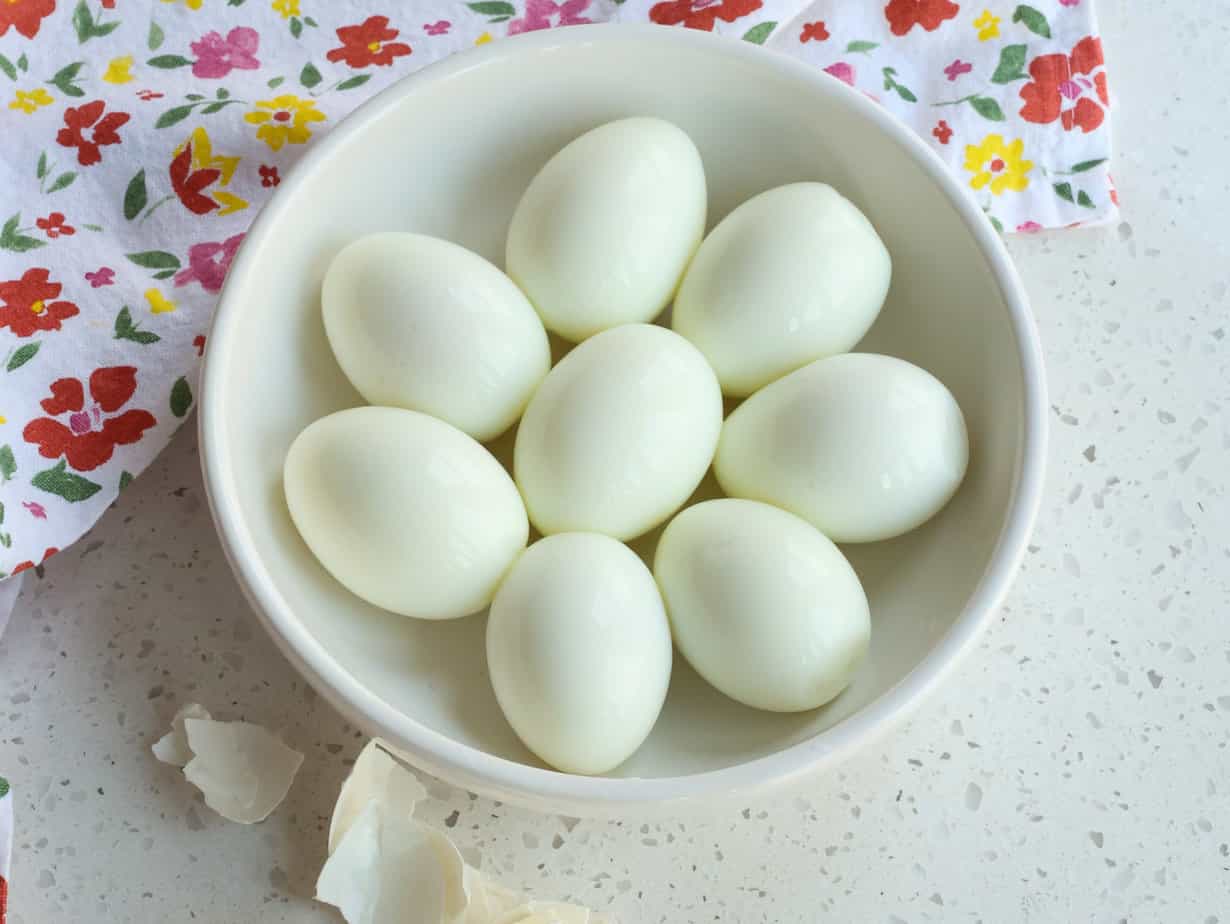 How to make perfect hard boiled eggs - Small Town Woman