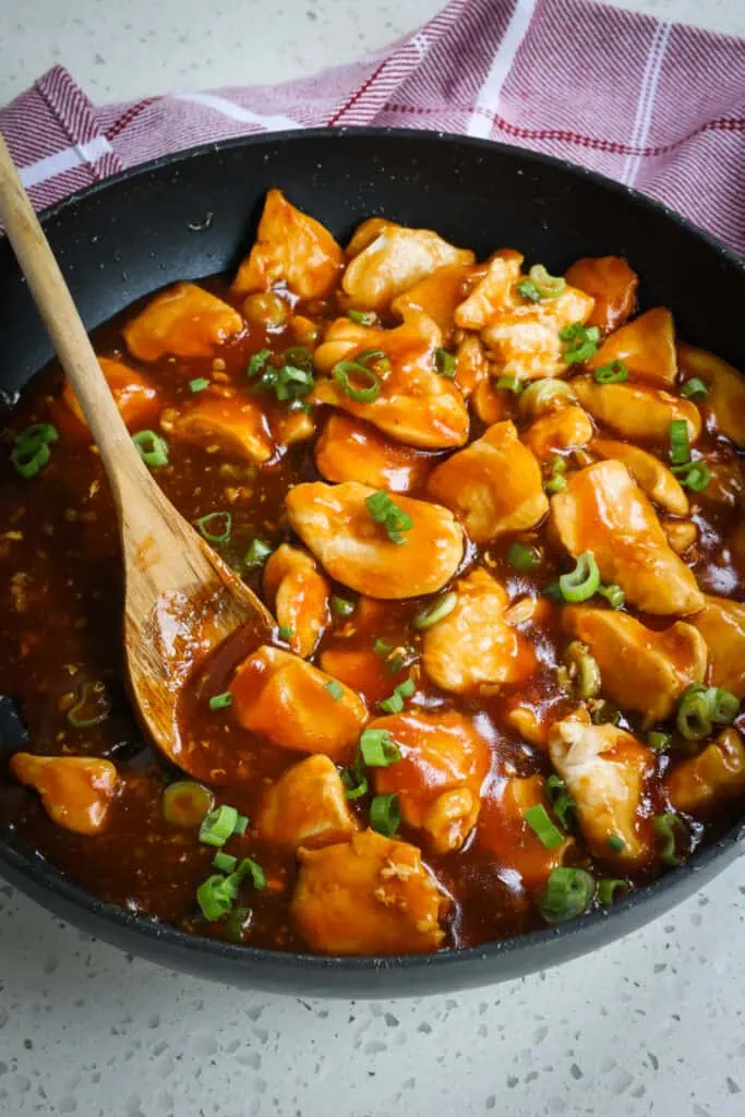 This is a mouthwatering good recipe combining golden brown chicken breast pieces with a sweet and sticky bourbon sauce with a hint of spice.  Serve it over rice, Chines noodles, or zucchini noodles.