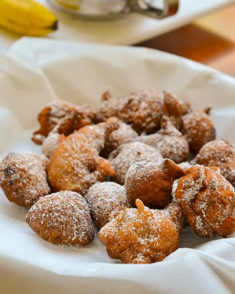 For a nice finishing touch, dip in fresh maple syrup, sprinkle with powdered sugar, or roll in cinnamon sugar.
